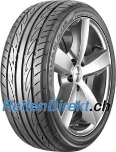 Yokohama Advan Fleva V701 ( 205/40 R18 86w Xl )