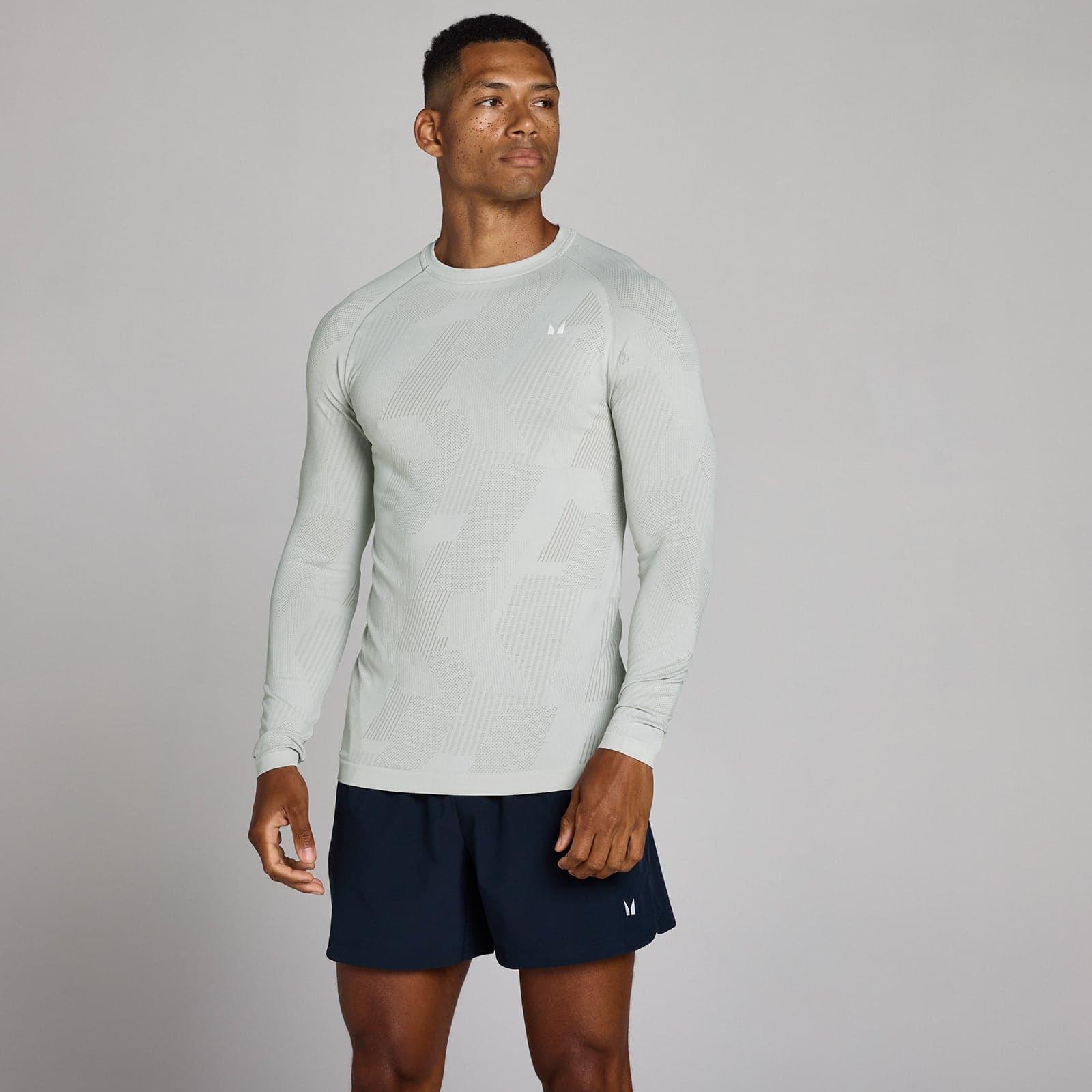 Mp Herren Tempo Pillar Graphic Nahtlos Langarm Top - Chrome - L