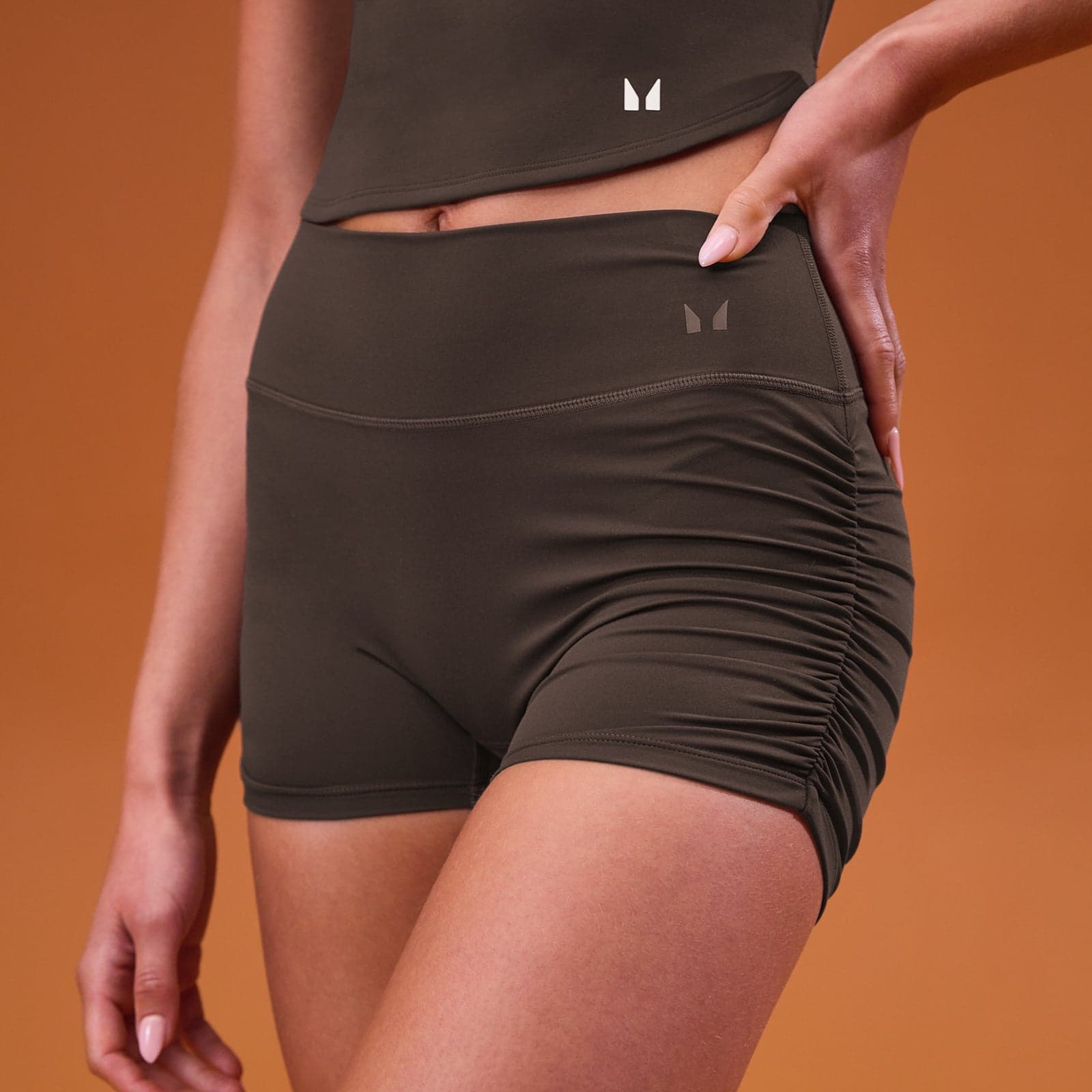 Mp Damen Tempo Side Scrunch Booty Short – Kakao - S
