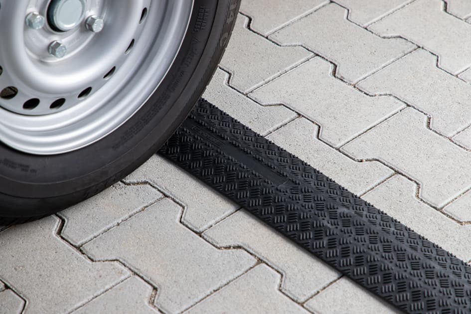 Cartrend Kabelbrücke, Länge: 1,0 M, Schwarz