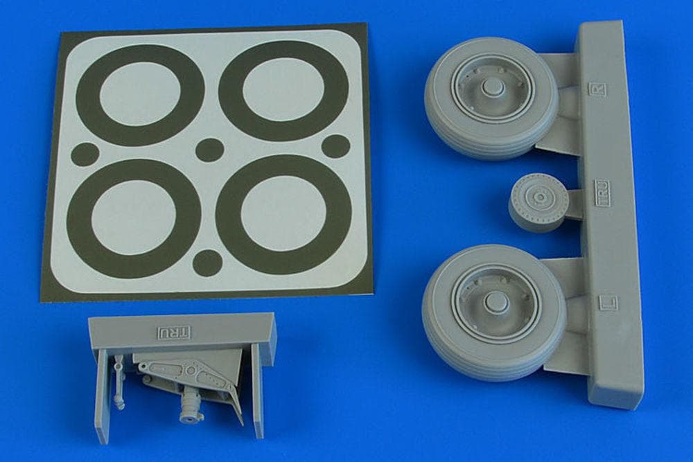 A-1j Skyraider - Wheels & Paint Masks [Trumpeter]
