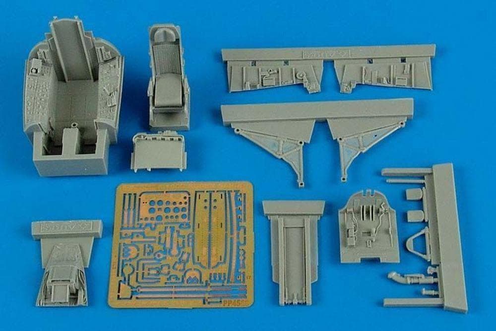 F-100c Super Sabre-Early - Cockpit Set [Trumpeter]