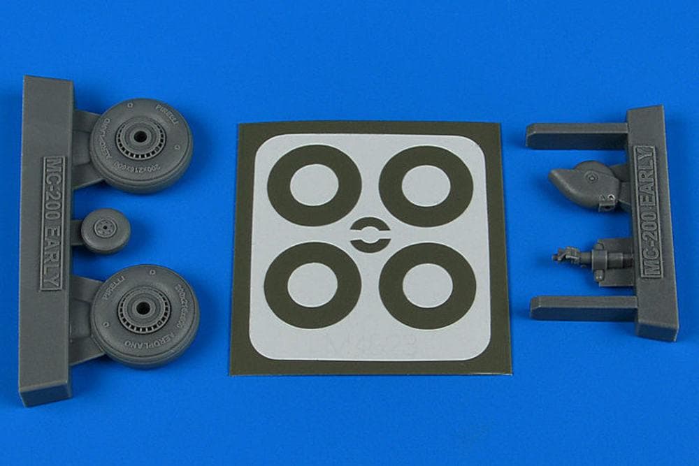Macchi Mc.200 - Early Wheels & Paint Masks [Italeri]