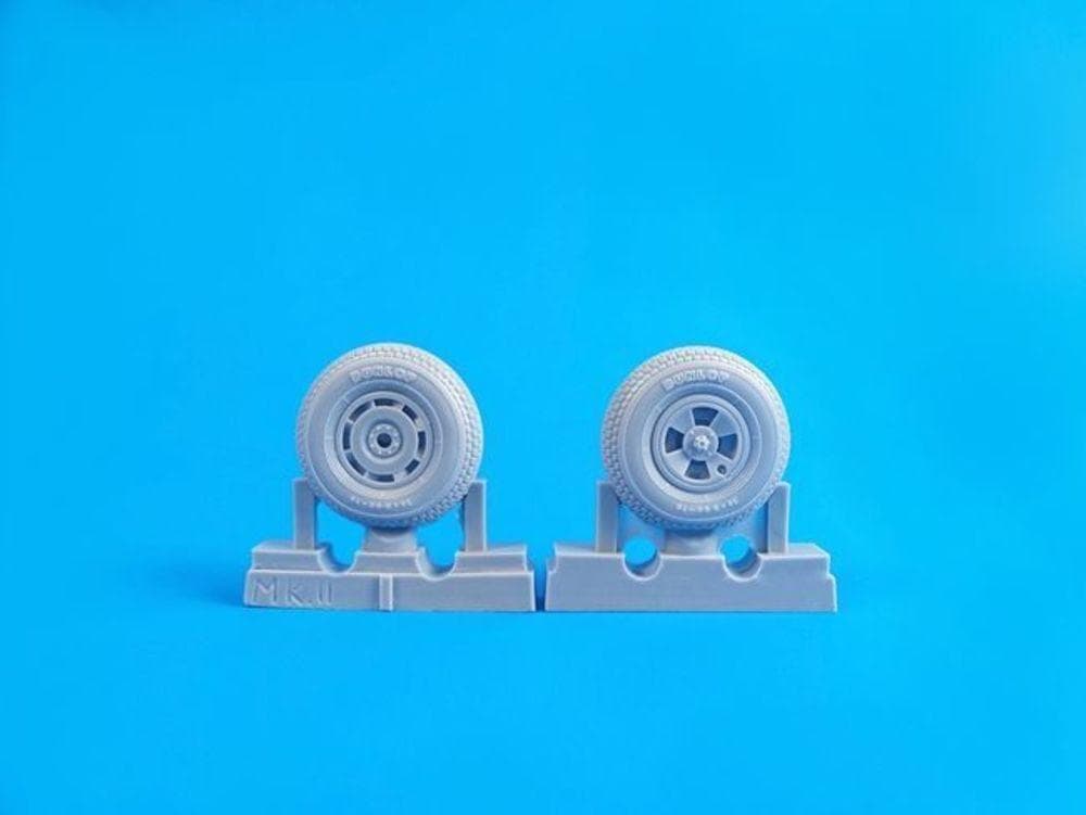 Tempest Mk.Ii/V/Vi - Square Tread Pattern Mainwheels [Special Hobby]