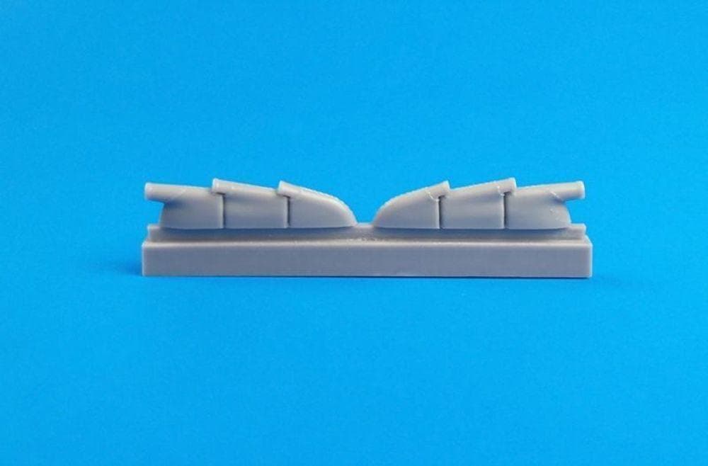 Hawker Hurricane Mk.I - Exhausts ( Triple Ejector Type)  [Airfix]