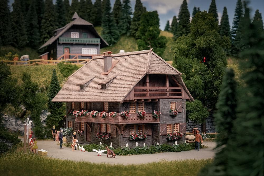 Jubiläumsmodell - Uhrenmacherhaus Mit Figur