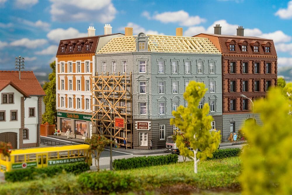 Stadteckhaus Im Umbau