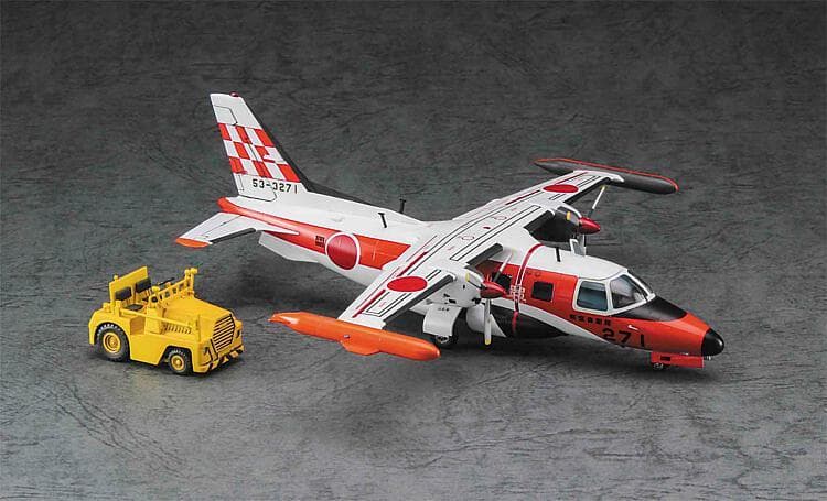 Mitsubishi Mu-2j, Flight Check Squadron With Tractor