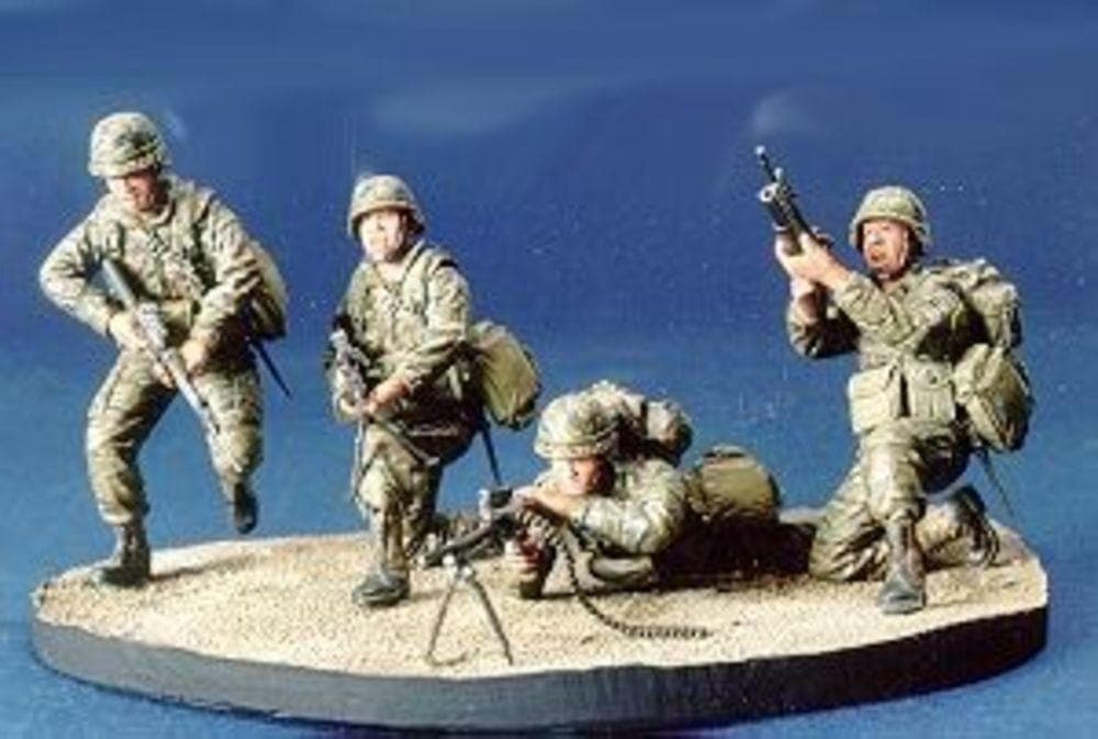 R.O.C. Marine Team- 4 Figures With Base