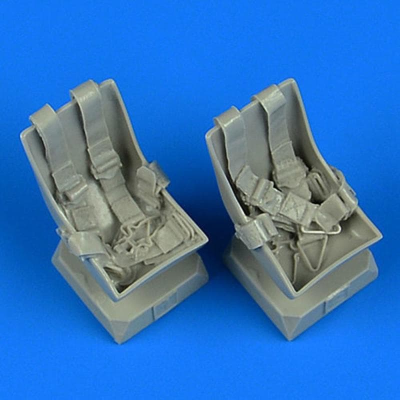 Bücker Bü 131 - Seats With Seatbelts [Icm]
