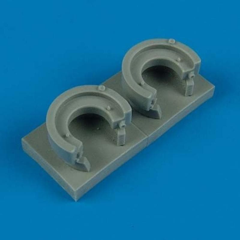 Messerschmitt Bf 110 - Oil Tanks [Cyber Hobby]