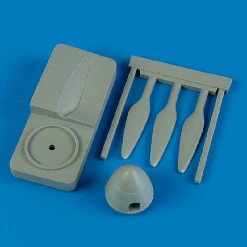Junkers Ju 87 B/R Stuka - Propeller W/Tool [Italeri]