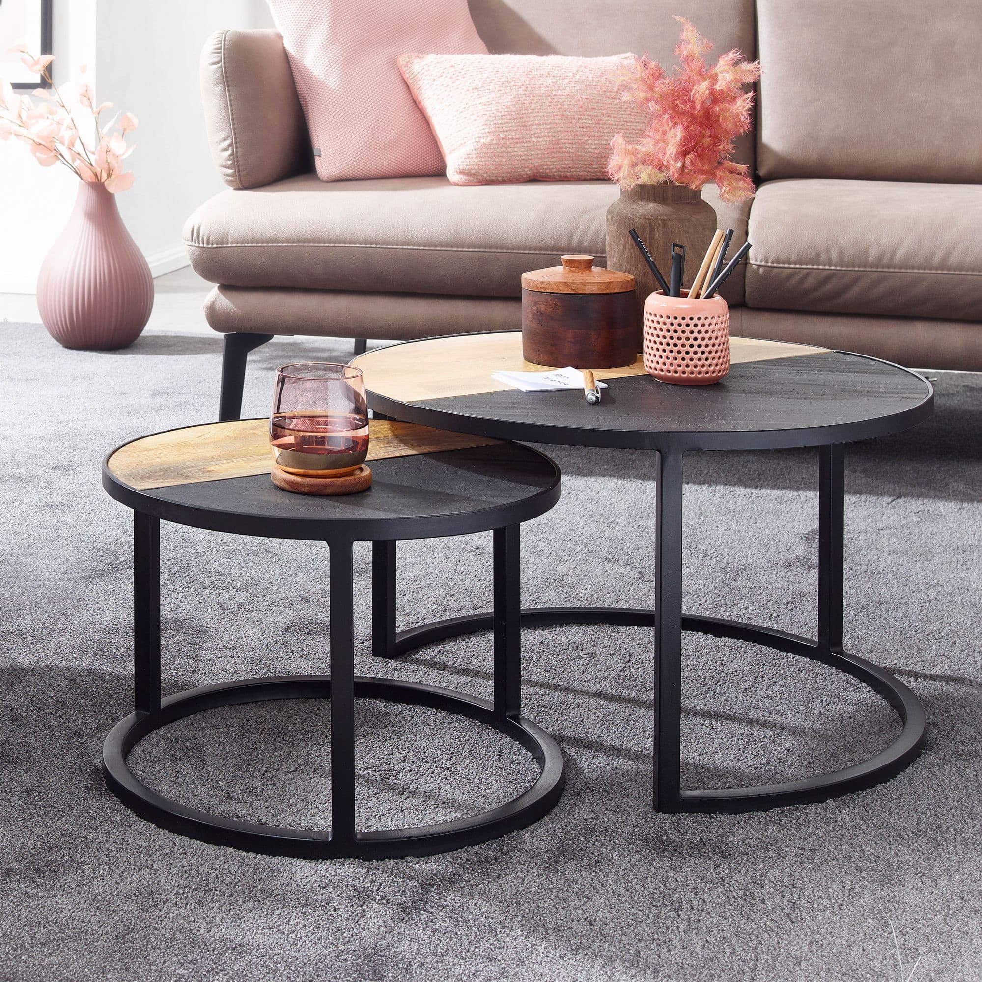 Finebuy Couchtisch 2er Set Mango Massivholz / Stein-Optik Sofatisch Rund Modern, Design Beistelltisch 2-Teilig, Runde Wohnzimmertische, Holztisch Satztische Metall
