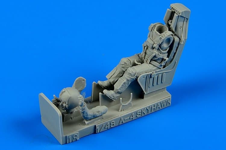 Us Navy Fighter Pilot With Ejection Seat A4a