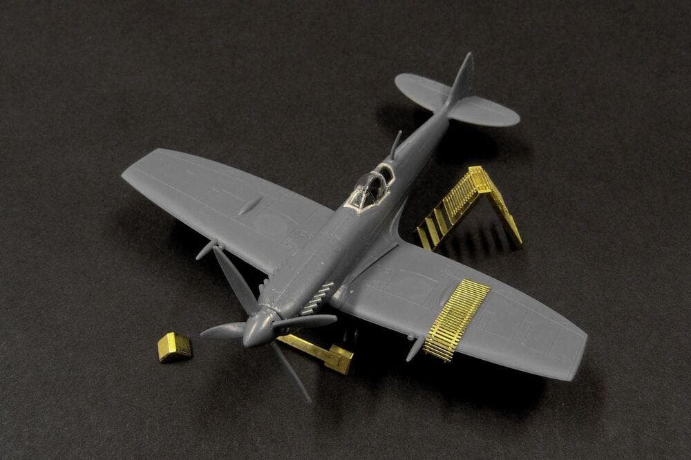 Spitfire Ix Maintenance Access S (Eduard)