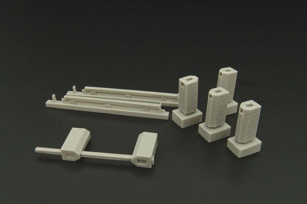 Us Navy Wheel Chocks (Modern)