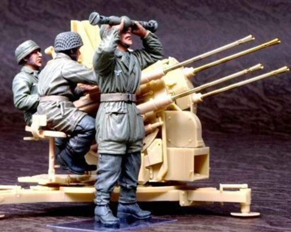 German Fallschirmjäger Operating Flak 38