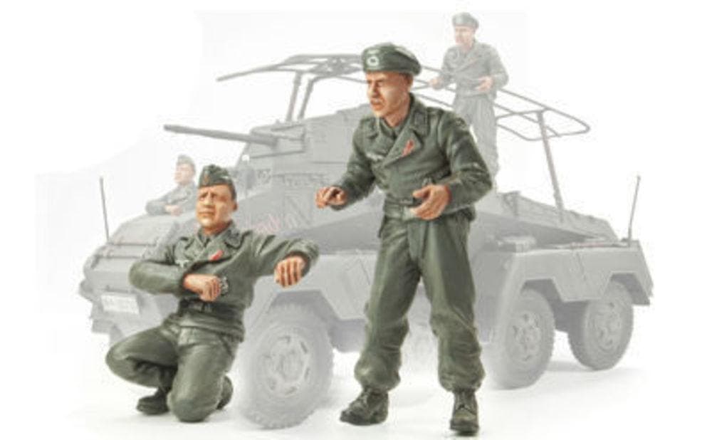 Sdkfz 232 Panzerfunkwagen Crew-2 Fig.
