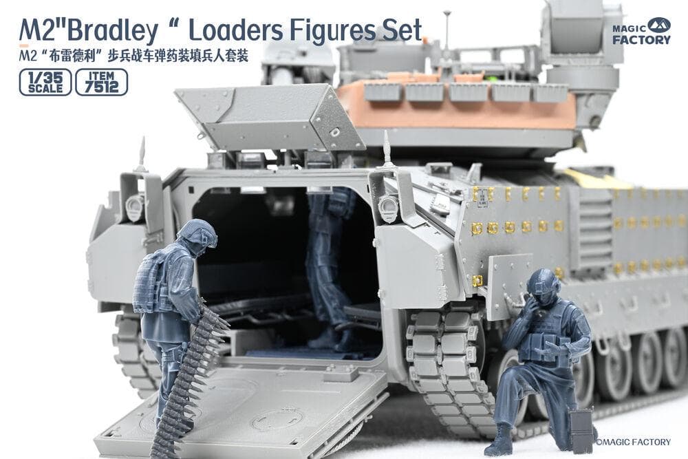 M2 Bradley Loaders Figures Set (Incl. 3 Figures, 1 Set Radio And Part Of Interiors)