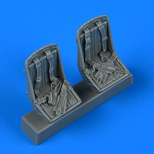 Z-126 Trener - Seats With Seatbelts
